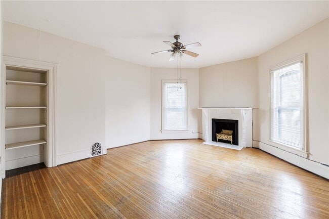 Building Photo - 18 Vick Park B