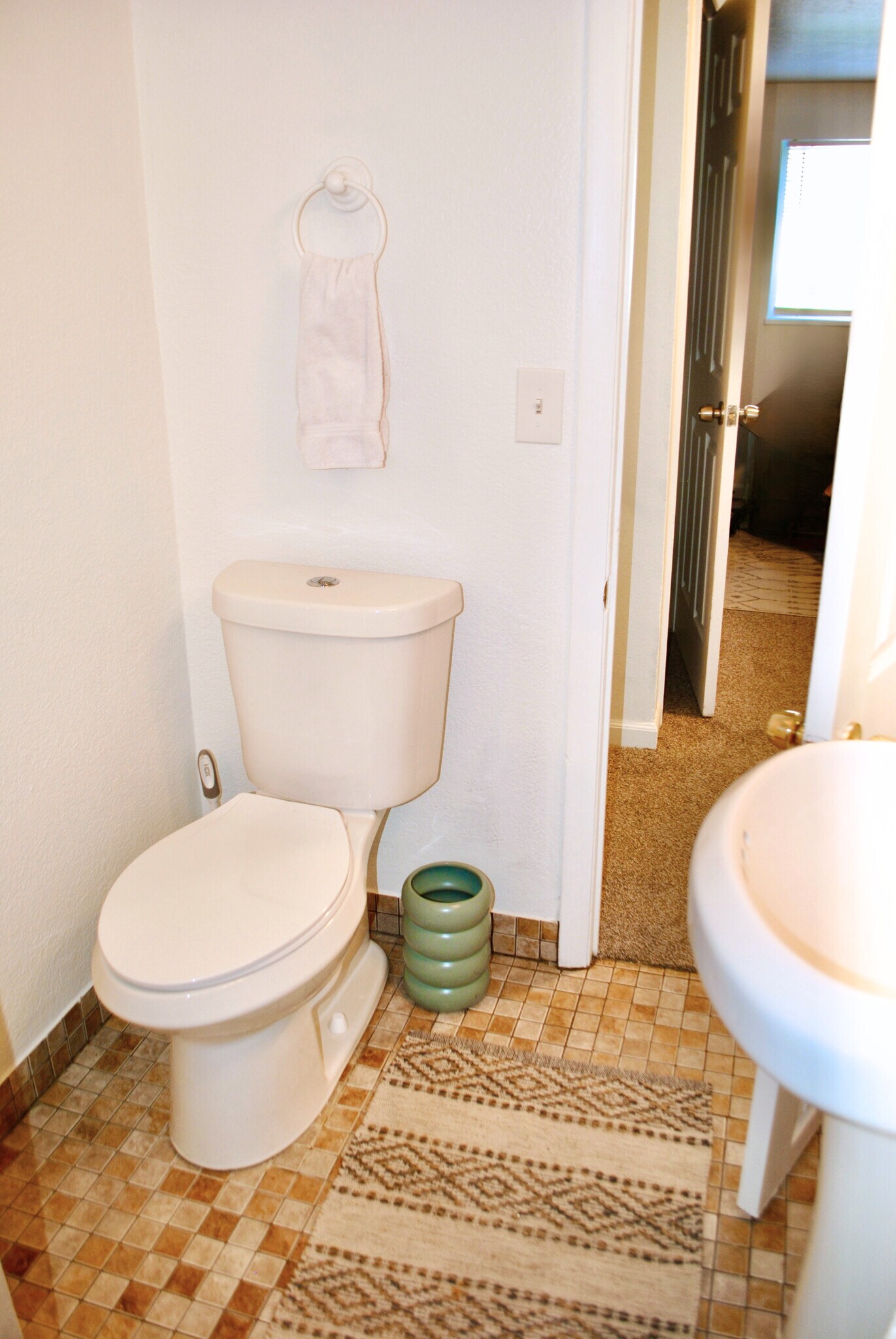 Building Photo - 2751 S Reed St