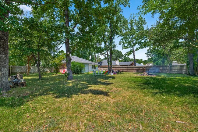 Building Photo - 6719 Woodland Oaks
