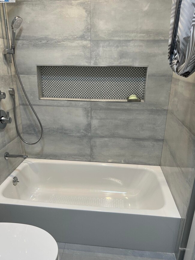 Building Photo - 466-4B1 Ruthven,Palo Alto CA 94301