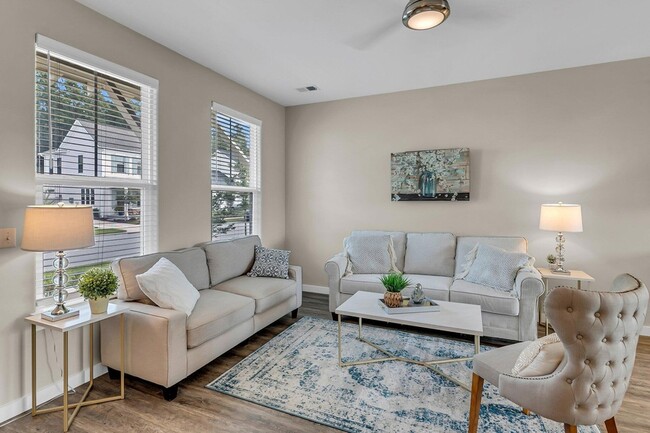 Building Photo - 146 Winding Branch Dr