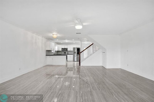 Building Photo - 8904 SW 22nd St