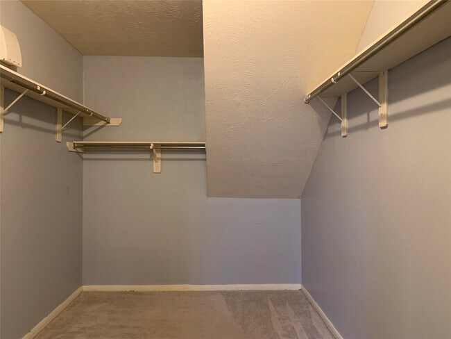 Building Photo - 20703 Riviere Ln