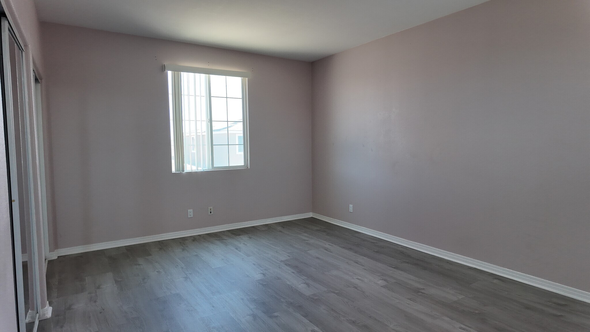 Building Photo - 5769 Paddington Dr