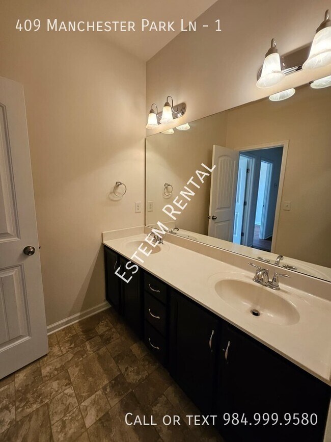 Building Photo - 409 Manchester Park Ln