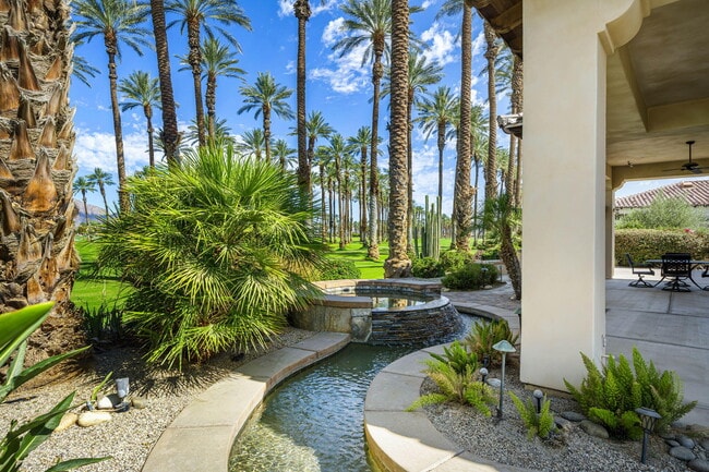 Building Photo - 56985 Village Dr