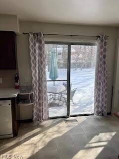 Building Photo - 3853 Seneca St