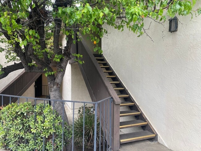 Building Photo - 3831 Nipoma Pl