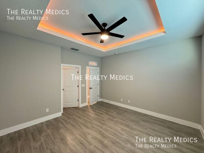 Building Photo - 304 Big Sioux Ln