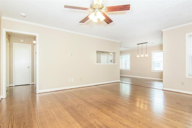 Building Photo - 1607 Libbey Dr