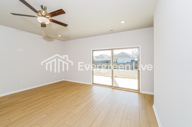 Building Photo - 308 Pond Spg Dr