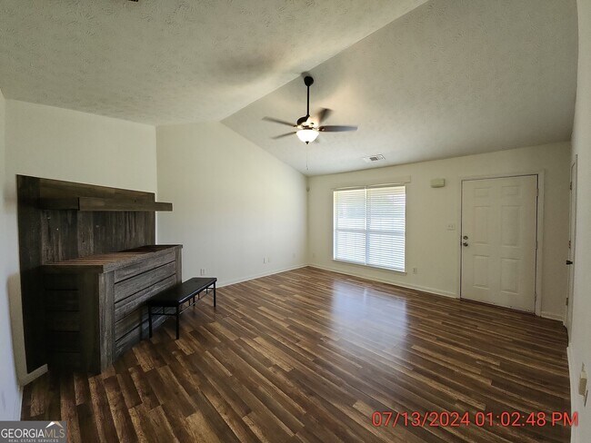 Building Photo - 311 Snapping Shoals Rd