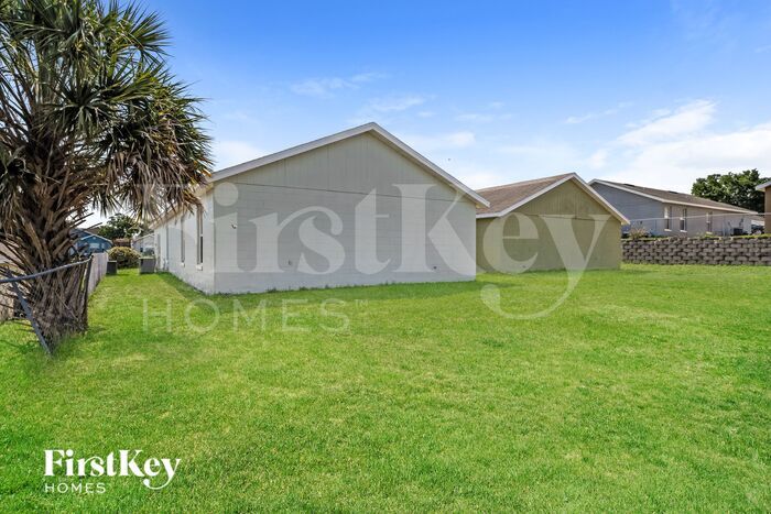 Building Photo - 7540 Groveoak Dr