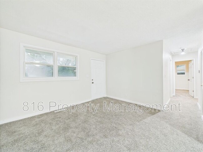 Building Photo - 7804 E 51st St