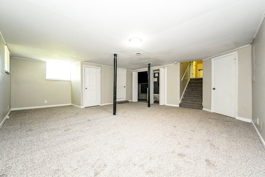 Building Photo - 2372 Rolling Rock Dr