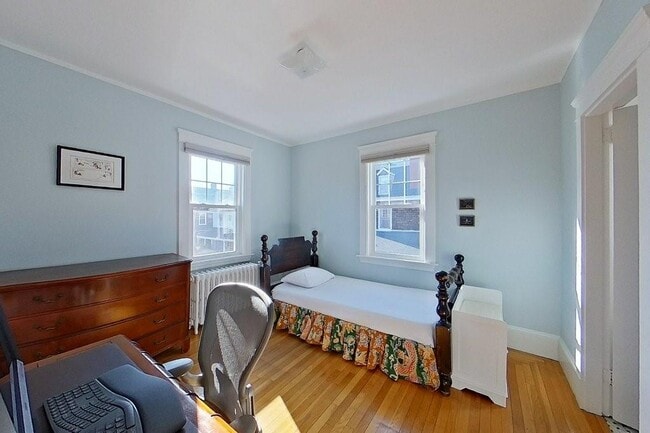 Building Photo - 27 Cranston Ave