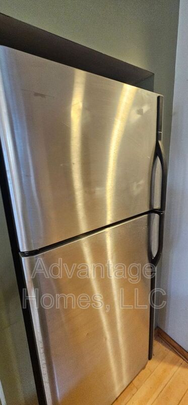 Building Photo - 3804 Roanoke Rd