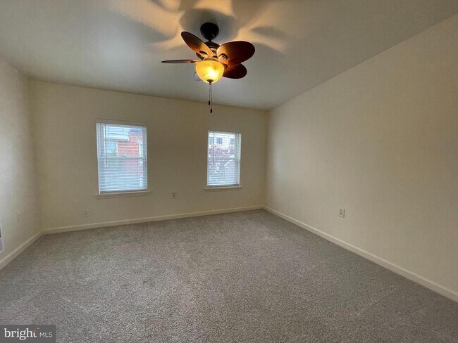 Building Photo - 1315 S Howard St