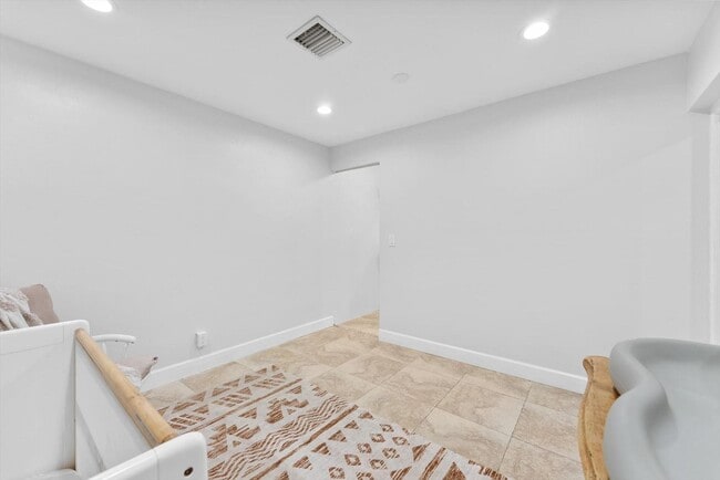 Building Photo - 1257 NW 5th St