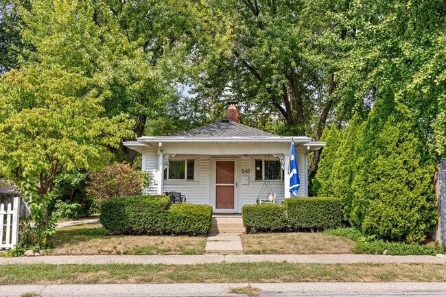 Building Photo - 540 E 64th St