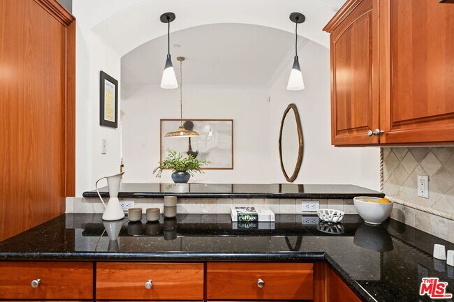 Building Photo - 1511 Camden Ave