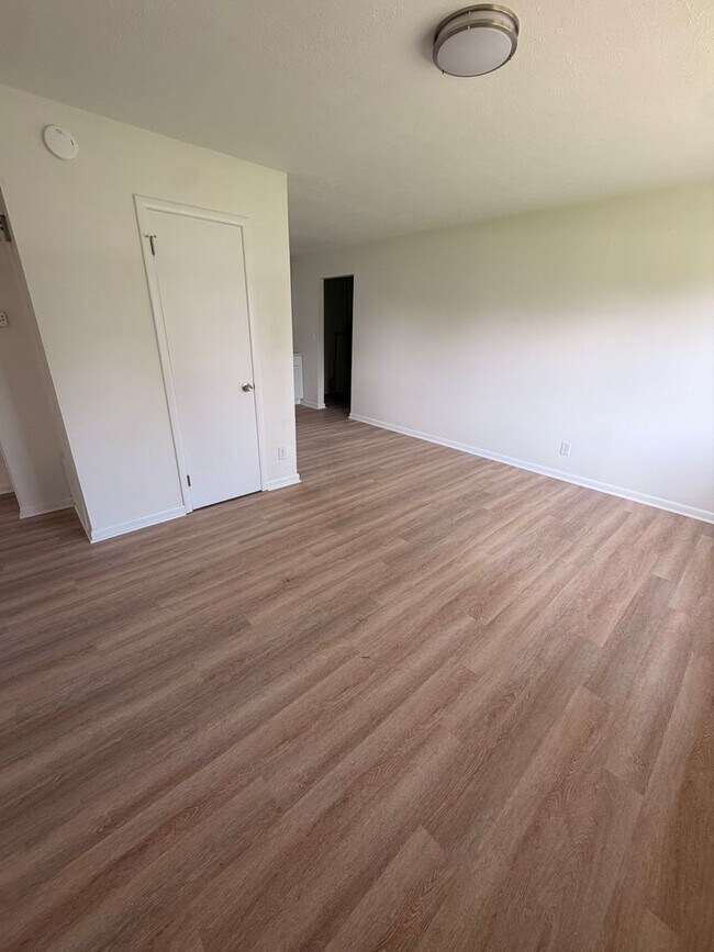 Building Photo - Gorgeous 3 bedroom house!