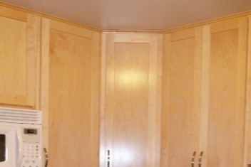 maple kitchen cabinets - 4951 N Santa Monica Blvd