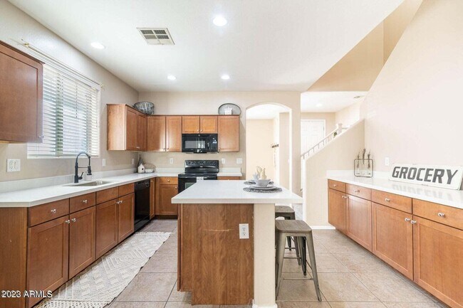 Building Photo - 12865 N 151st Dr