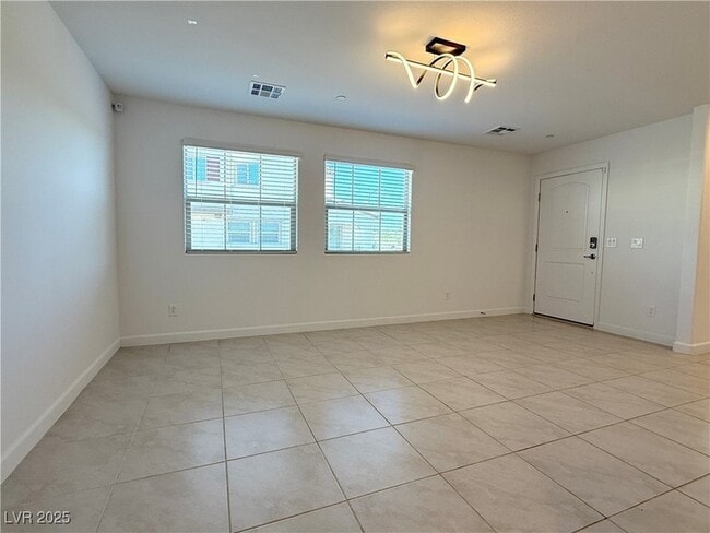 Building Photo - 901 Jigglypuff Pl