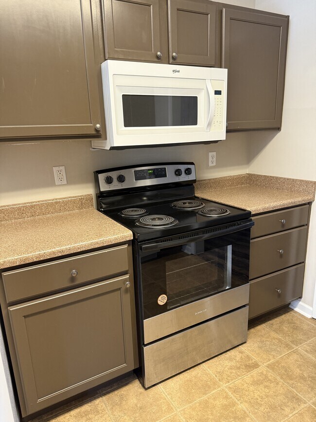 Building Photo - 764 Casey Ln