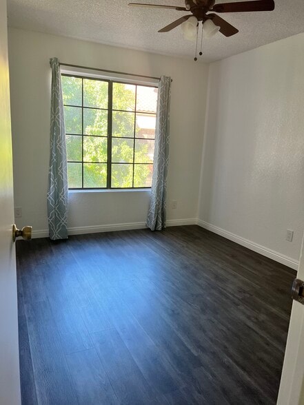 guest bedroom - 839 S Westwood