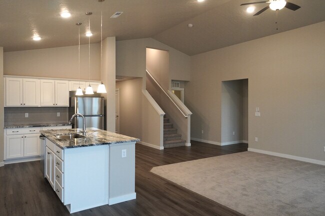 Building Photo - 3154 N Greengate Way