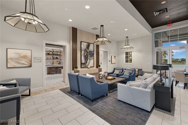 Building Photo - 8880 Redonda Dr