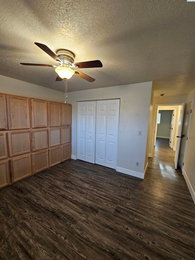 Building Photo - Completely Remodeled Condo; Very Private & Quiet