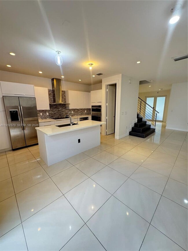 Building Photo - 10550 NW 65th Ln