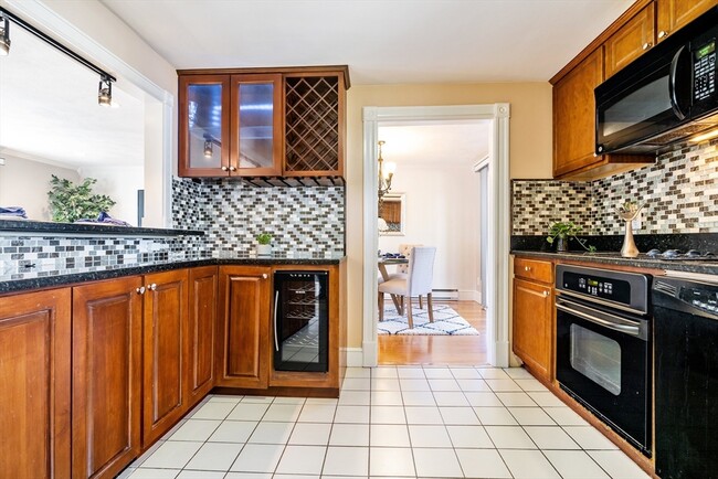 Building Photo - 12 Durso Ave