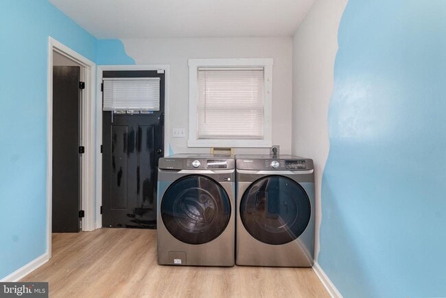 Building Photo - 3822 6th St