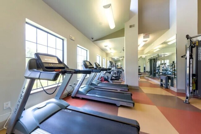 Building Photo - Elevated Comfort with Move-In Savings!