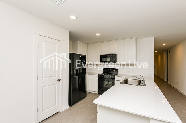 Building Photo - 2256 Tierra Madre Blvd