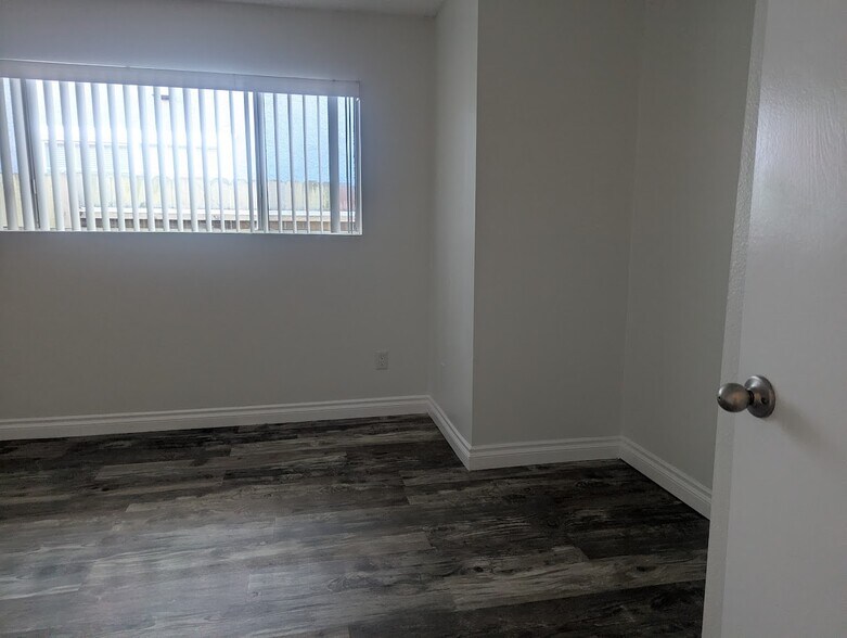 Bedroom - 1015 Canal St