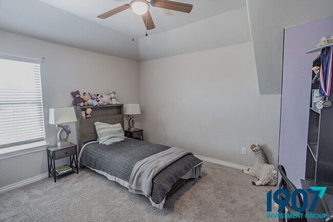 Building Photo - 2501 Caden Ct