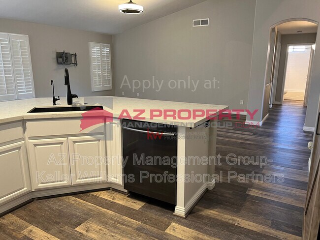 Building Photo - 7732 W Ocotillo Rd