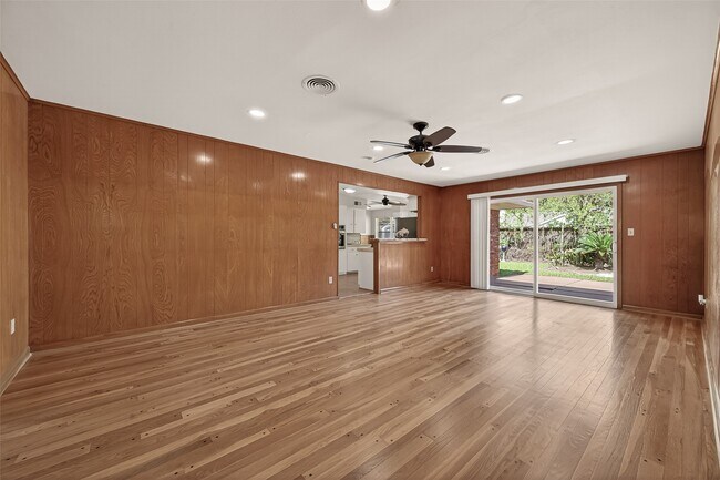 Building Photo - 5646 Hazen St