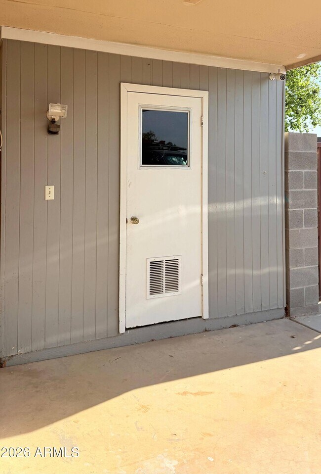 Building Photo - 3033 W Caribbean Ln
