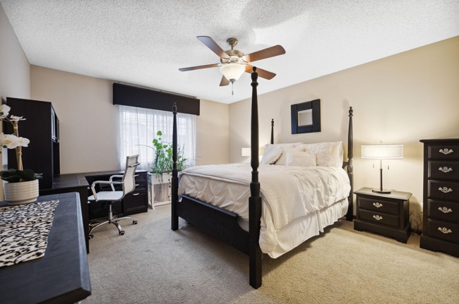 Building Photo - 18422 Lafayette Way