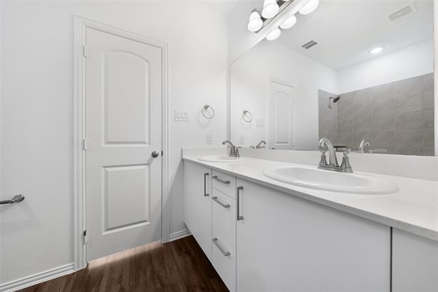 Building Photo - 100 Capewood Dr