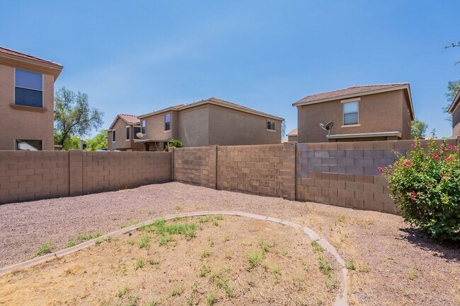 Building Photo - Great Location, 4 Bedrooms in Peoria!