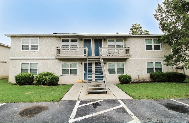 Building Photo - 500 Fair Rd