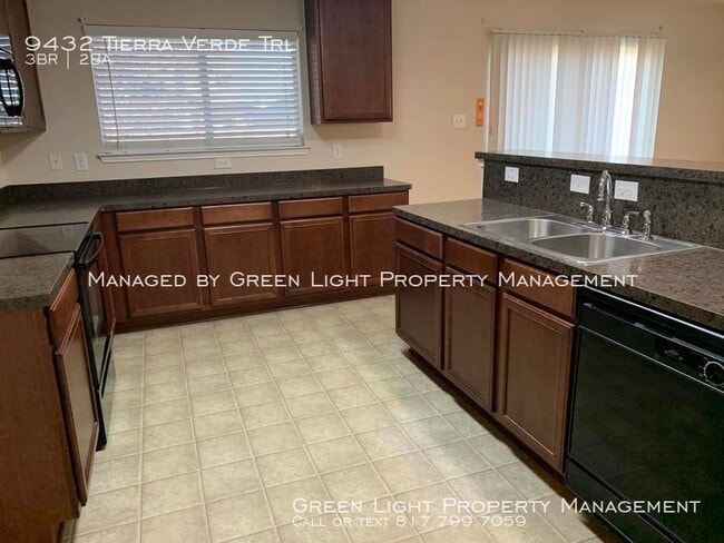 Building Photo - 9432 Tierra Verde Dr