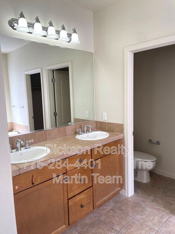 Building Photo - 7145 Beacon Dr